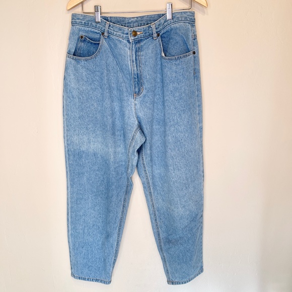 Liz Claiborne Authentic | VTG Mid-Plus Size High Waisted Tapered Mom Jeans - Picture 3 of 10